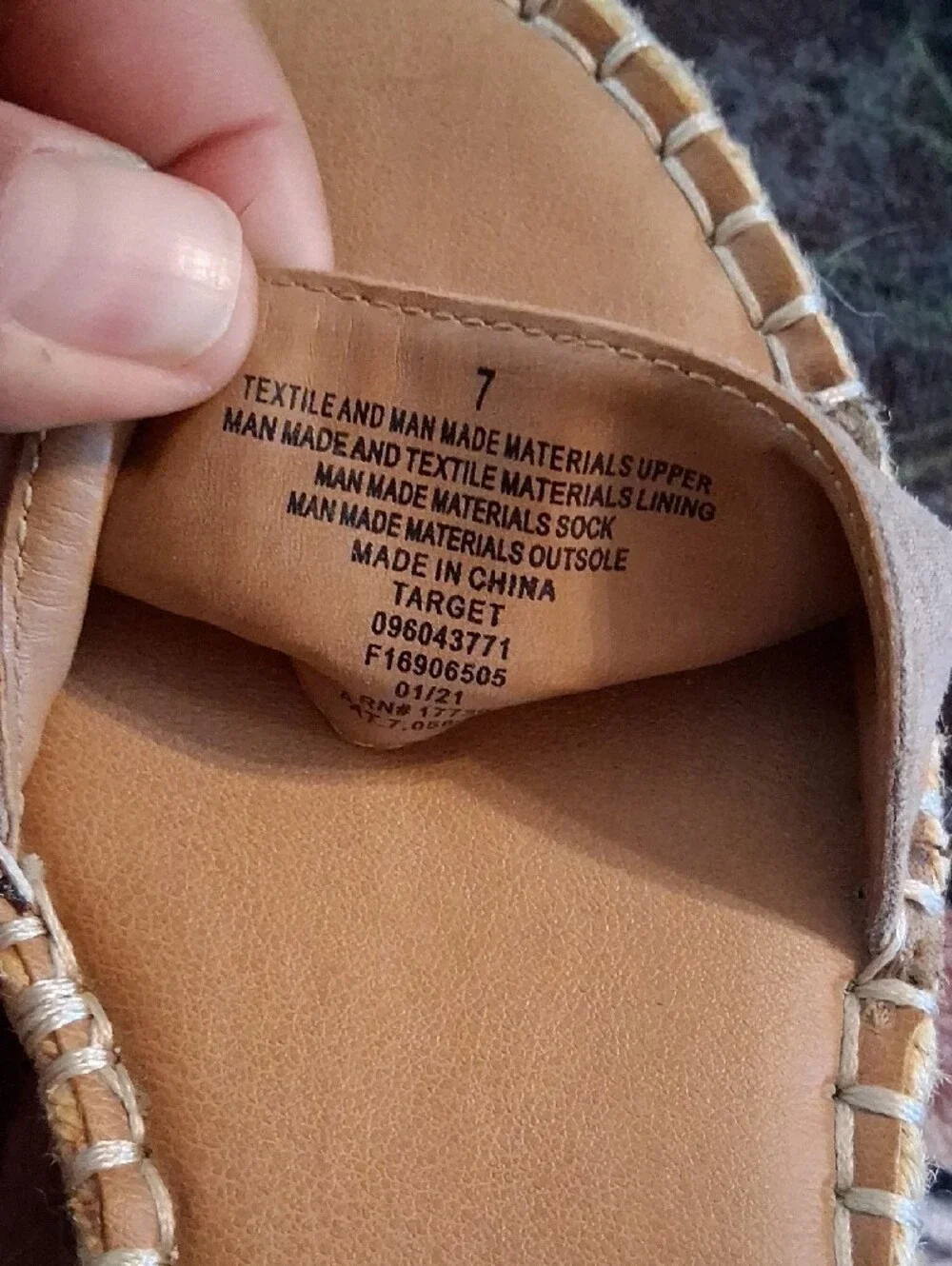 Universal Thread beige espadrille
